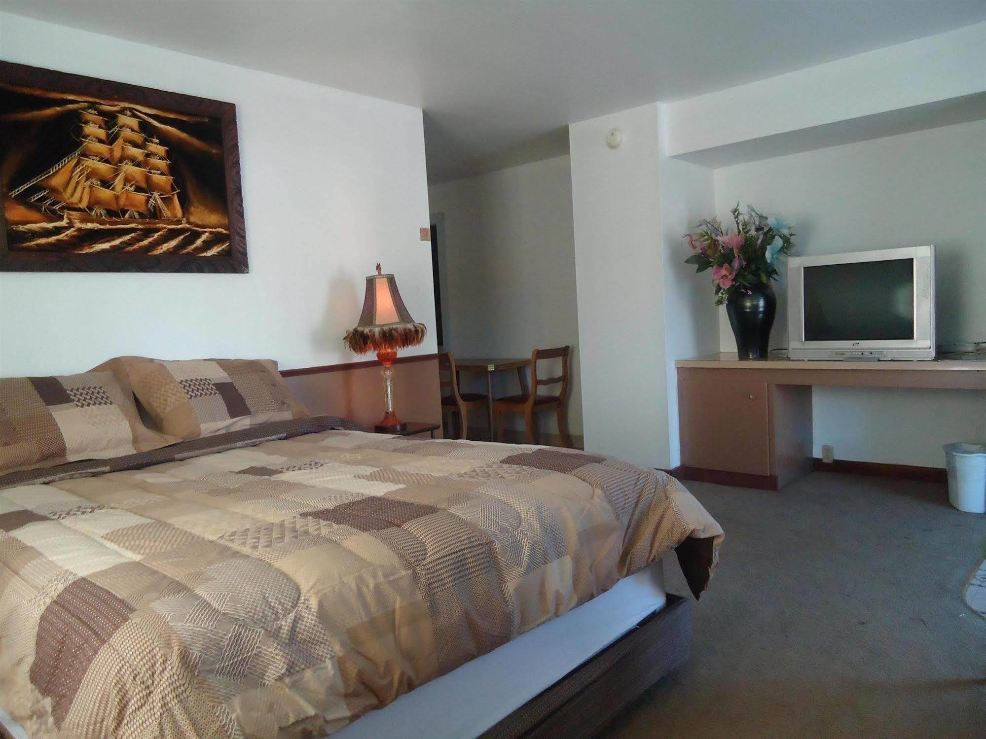 Blue Mountain Motel Okanogan Екстериор снимка