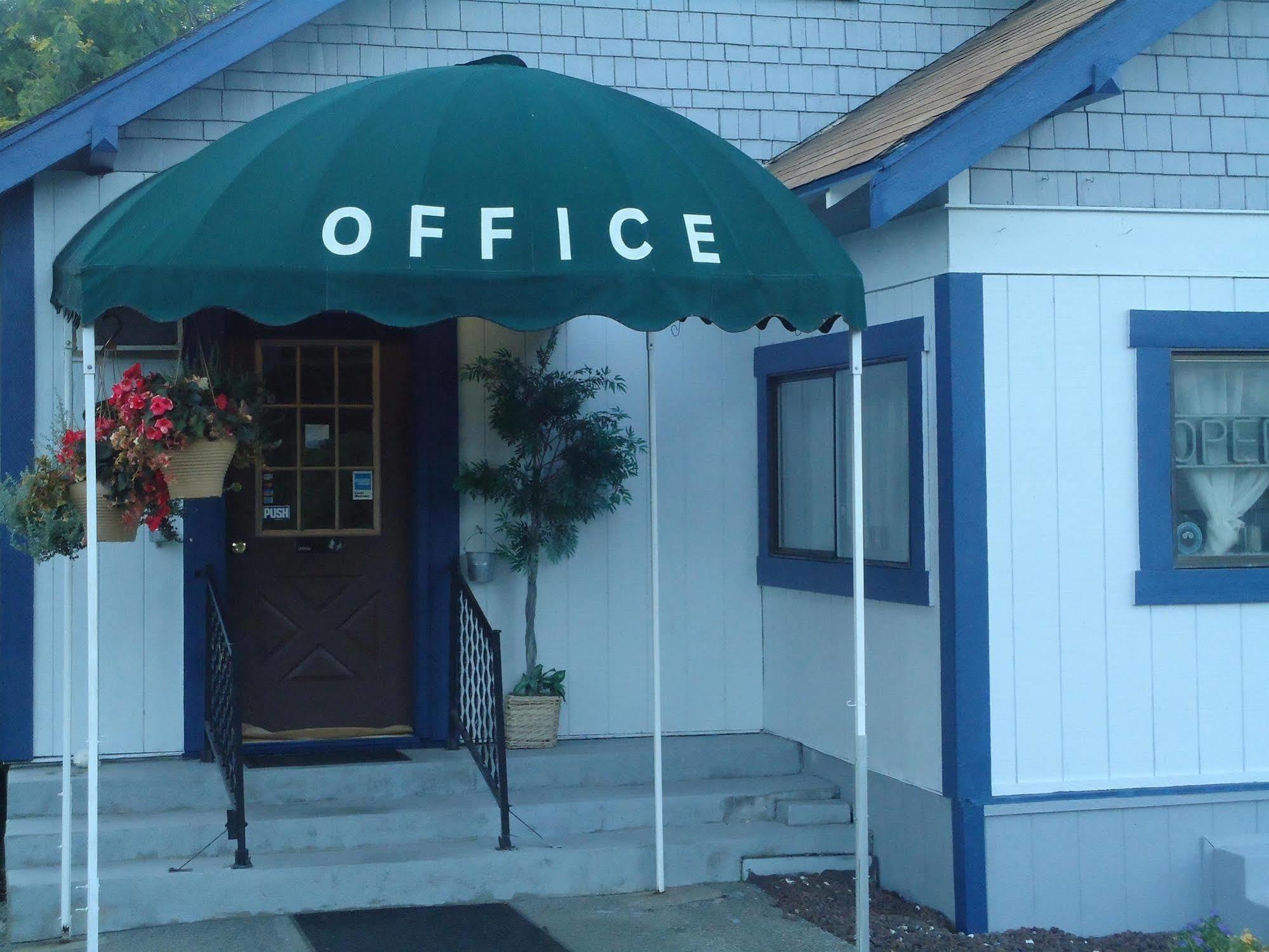 Blue Mountain Motel Okanogan Екстериор снимка